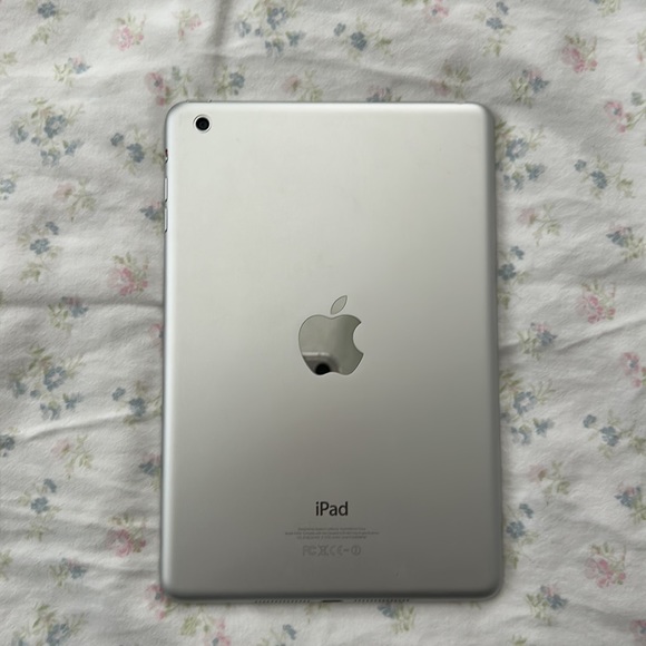 iPad mini (1st gen) - Picture 2 of 5